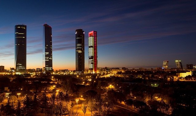 ville de Madrid la nuit