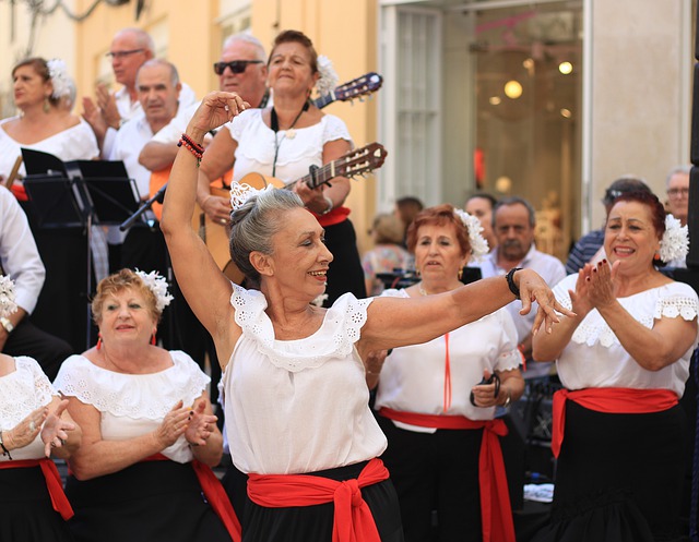 personnes qui dansent le flamenco Andalousie
