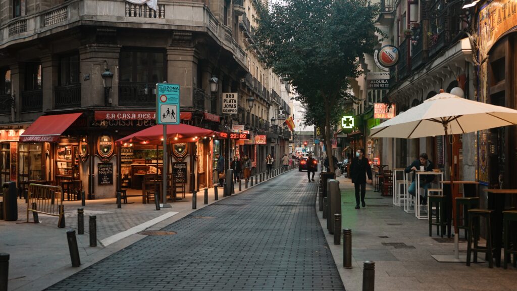 Rue de Madrid en Espagne